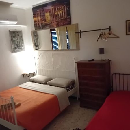 Roma Trastevere Station Екстериор снимка